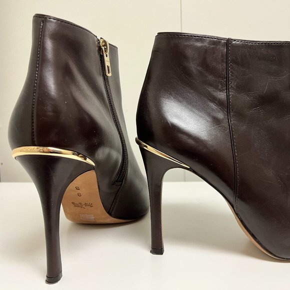 COACH High Heel Brown Leather Ankle Boots, size 9 like new - Picture 4 of 5